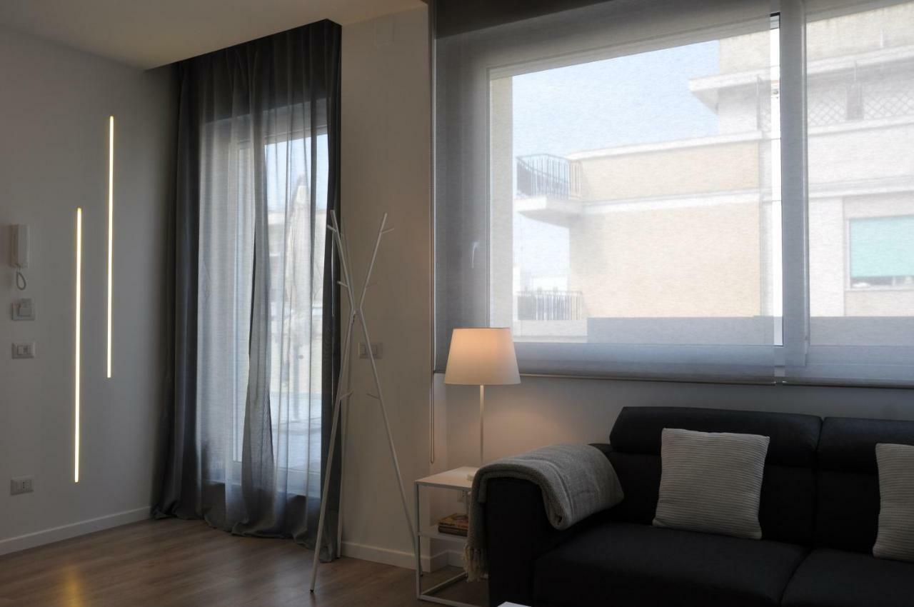 Nicola'S Apartments Барі Екстер'єр фото